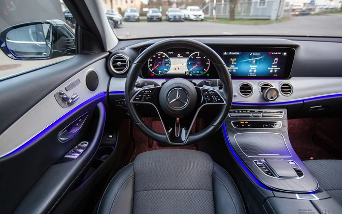 Mercedes-Benz Klasa E cena 229900 przebieg: 46619, rok produkcji 2022 z Krosno małe 466